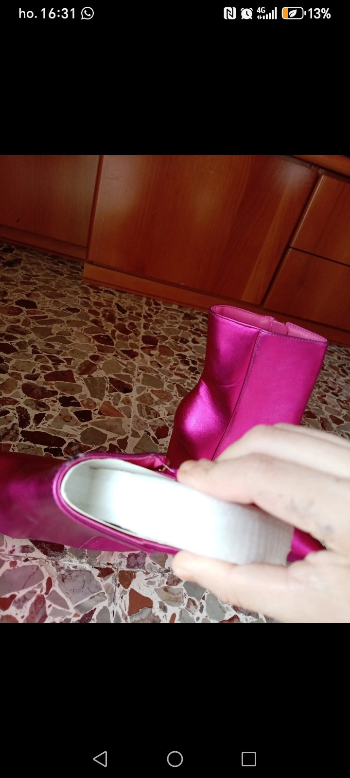 Senza titolo 19feb_16:Descrizione

Chi acquista avrà 9 omaggi yt nuovi kdolls kill nuovi ancora imballati scatola persa

Nuovo di pacса

Sono fuxia brillantinati tipo kowboy modello Iconico ed elegante W

#yt2k #fashionstyle #saldi #scontisuiset

#vinta28