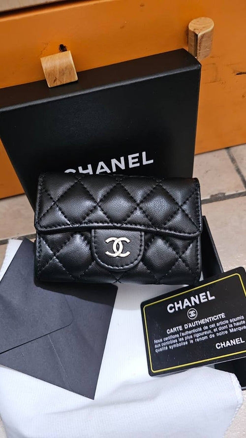 Chanel Borsa Timeless Caviar Medium Nero.