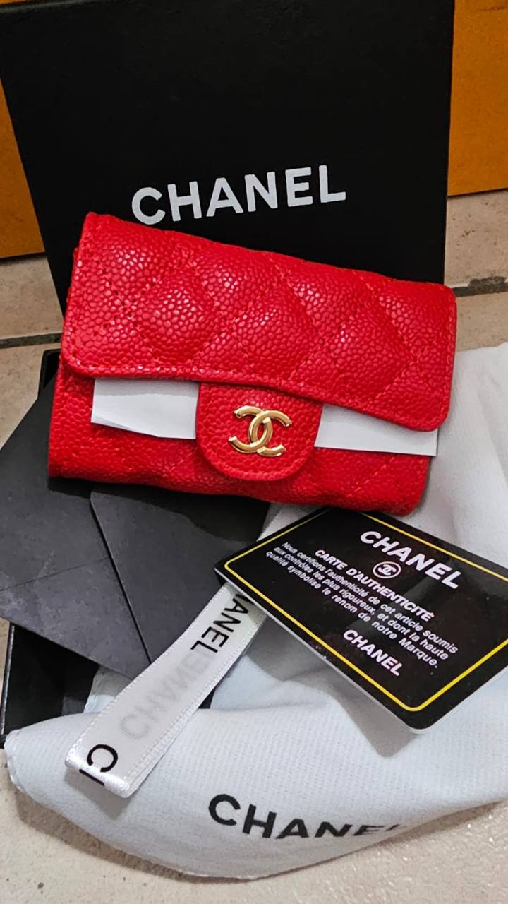 Chanel Borsa Timeless Caviar Medium Nero.